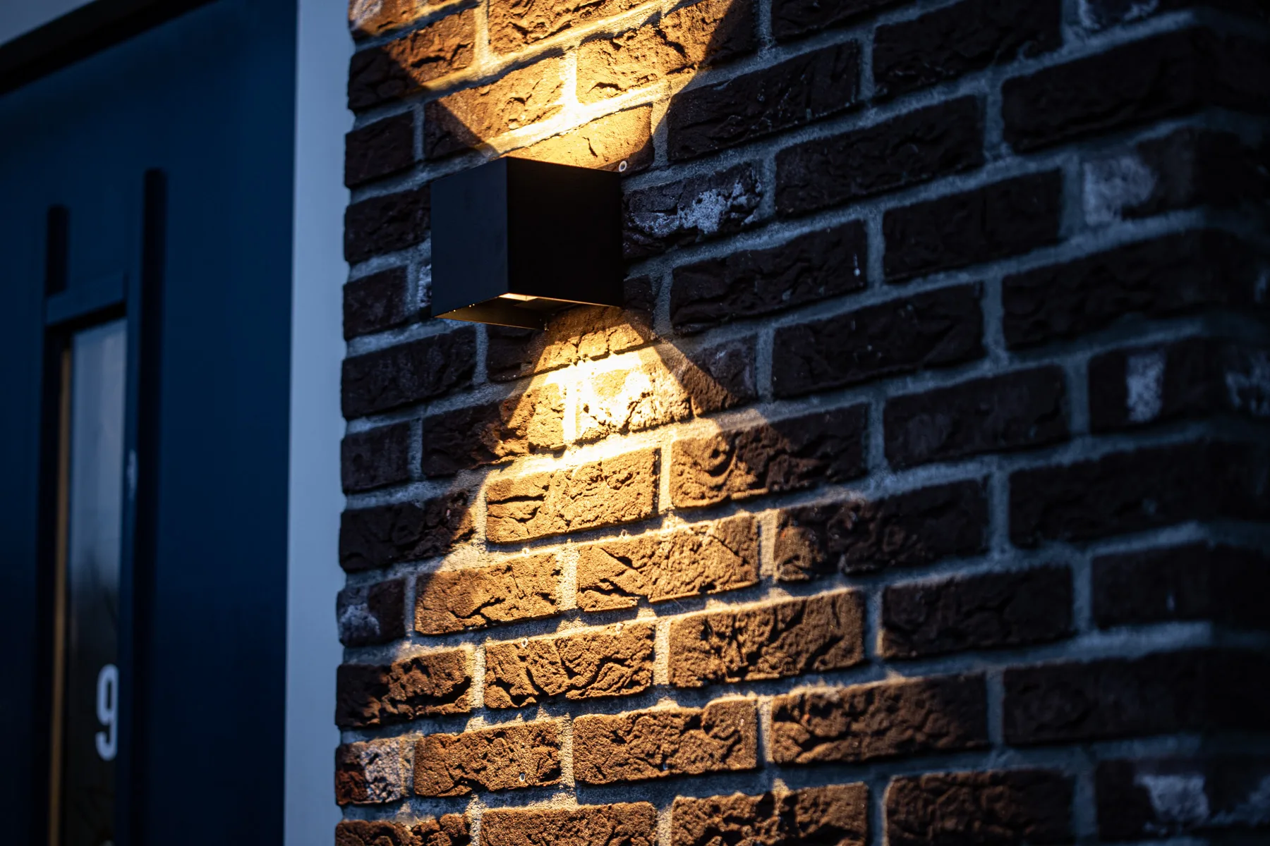 Action Wandlamp aan muur